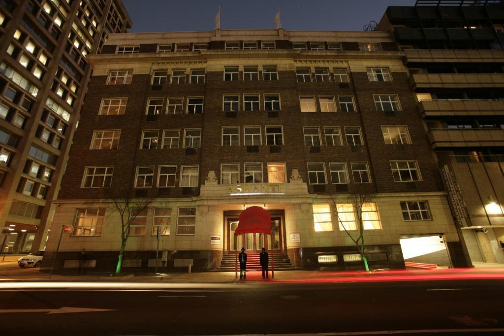 Urban Hip - Ashanti Hotel