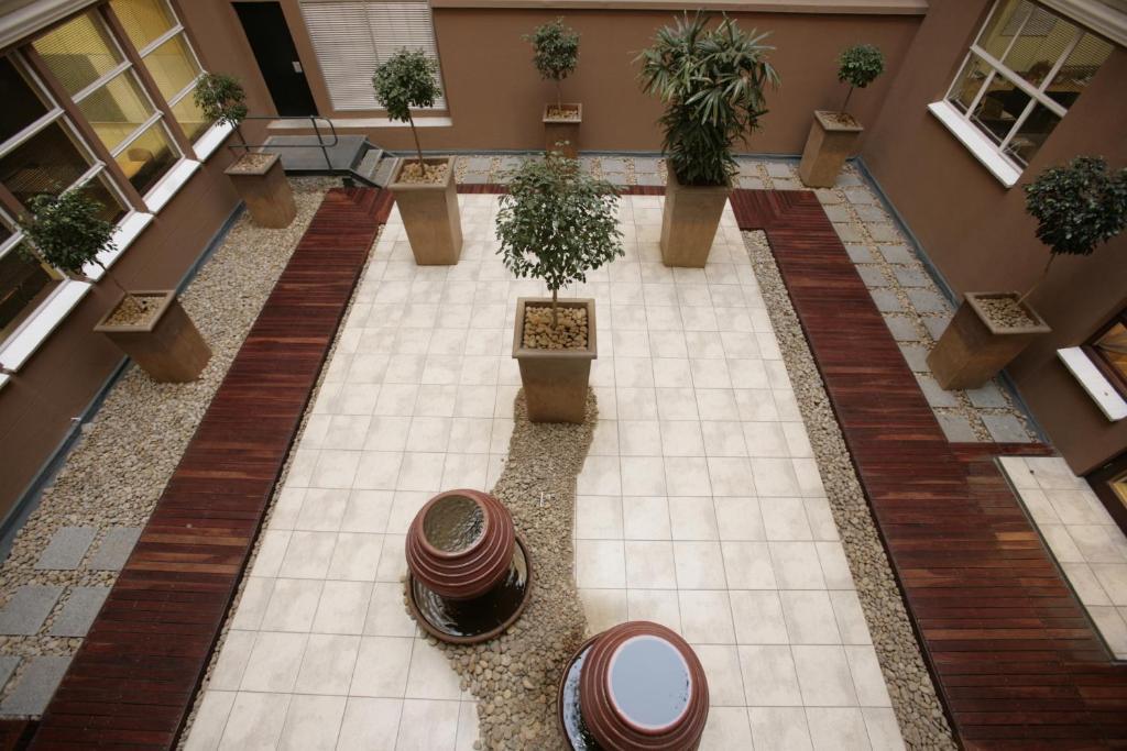 Urban Hip - Ashanti Hotel Johannesburg