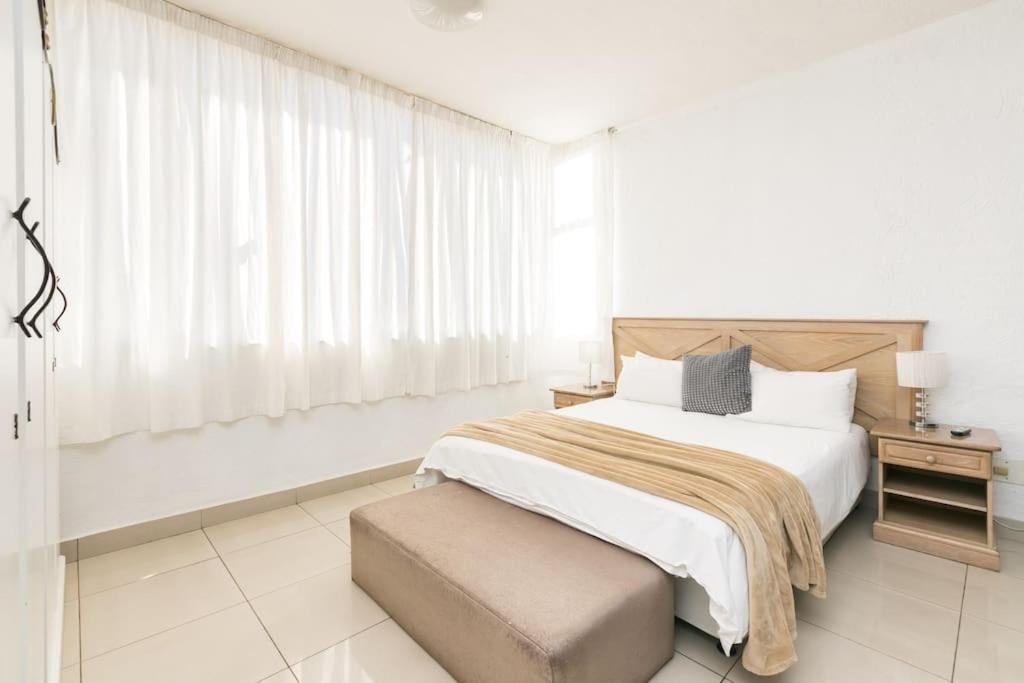 Hotel & Out Sandton Park 4*