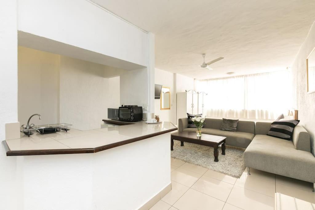 & Out Sandton Park 4* Johannesburg