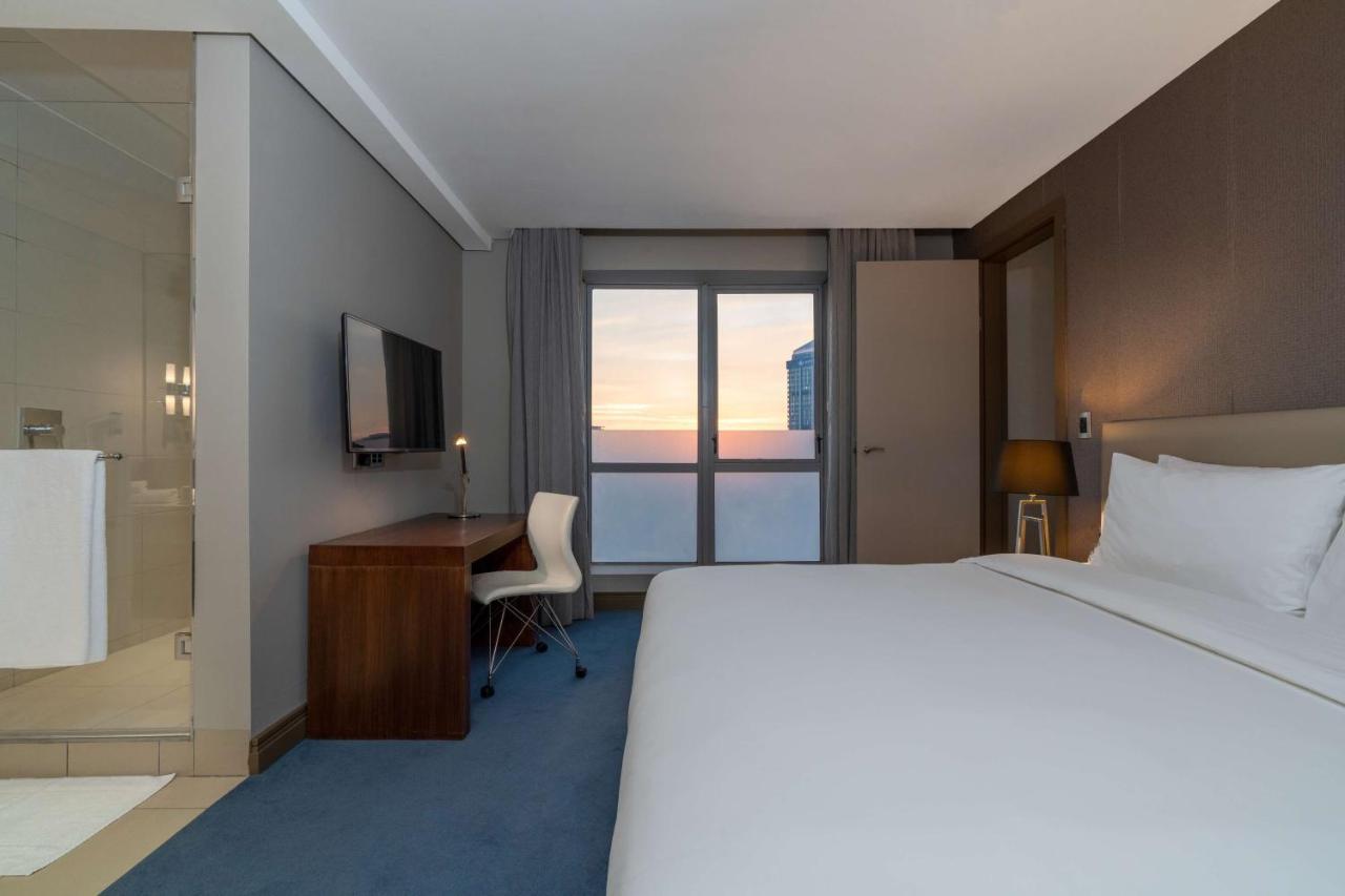 Radisson Blu Gautrain Hotel, Sandton 4* Johannesburg