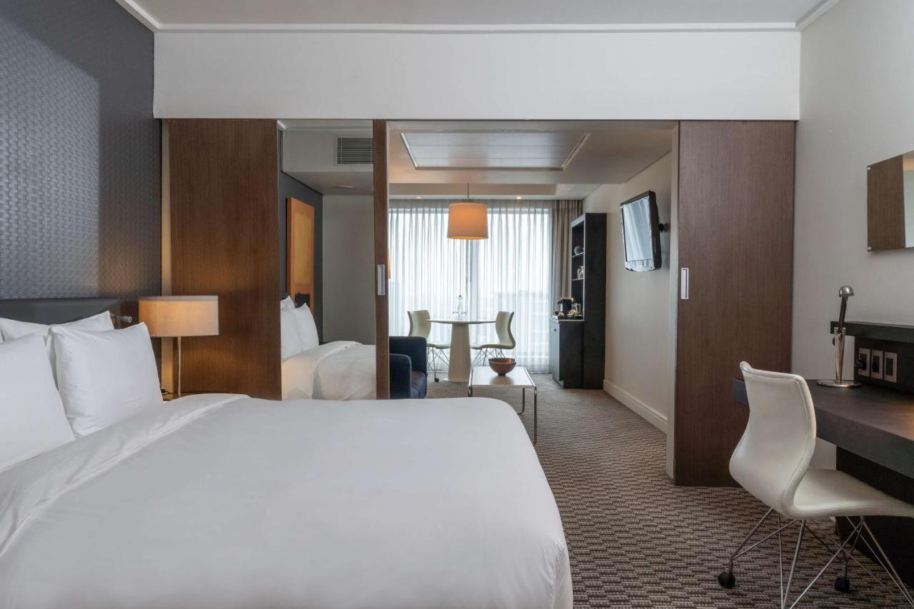 Hotel Radisson Blu Gautrain Hotel, Sandton
