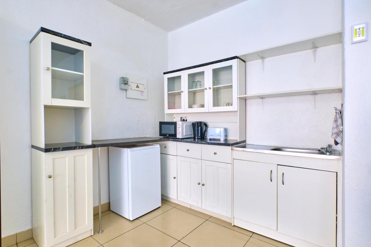 Hotel & Out Sandton Park 4*