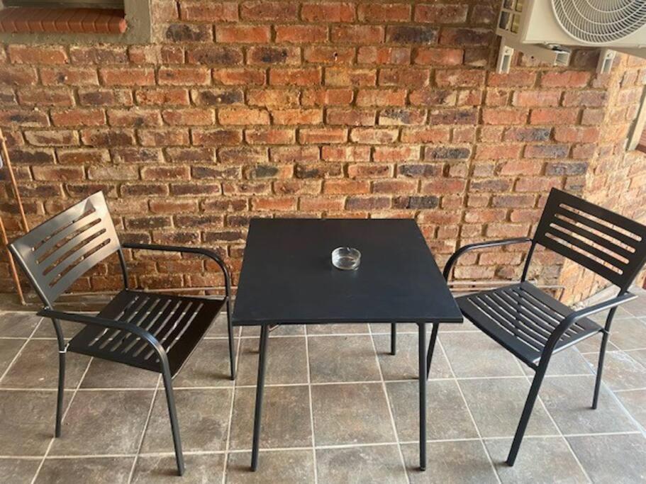 Short Term Re-imagined Apartment Johannesburg