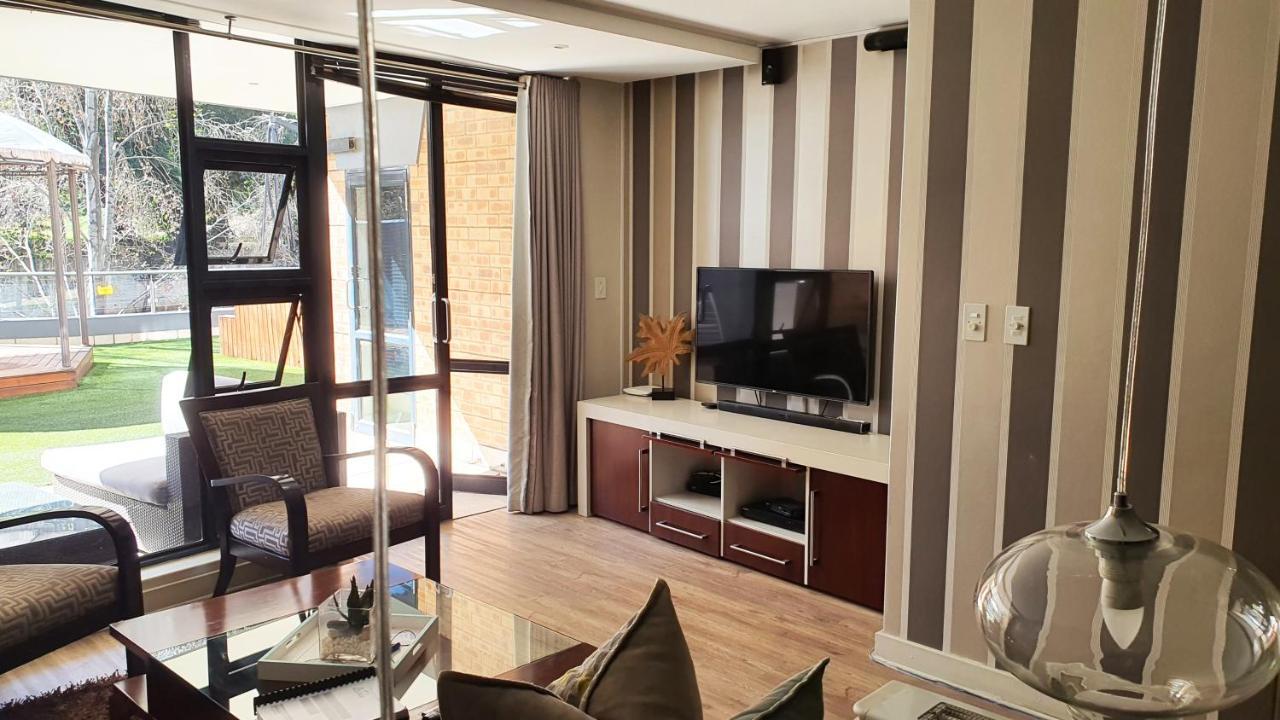 Zuri Residences At Degrees Căn hộ *