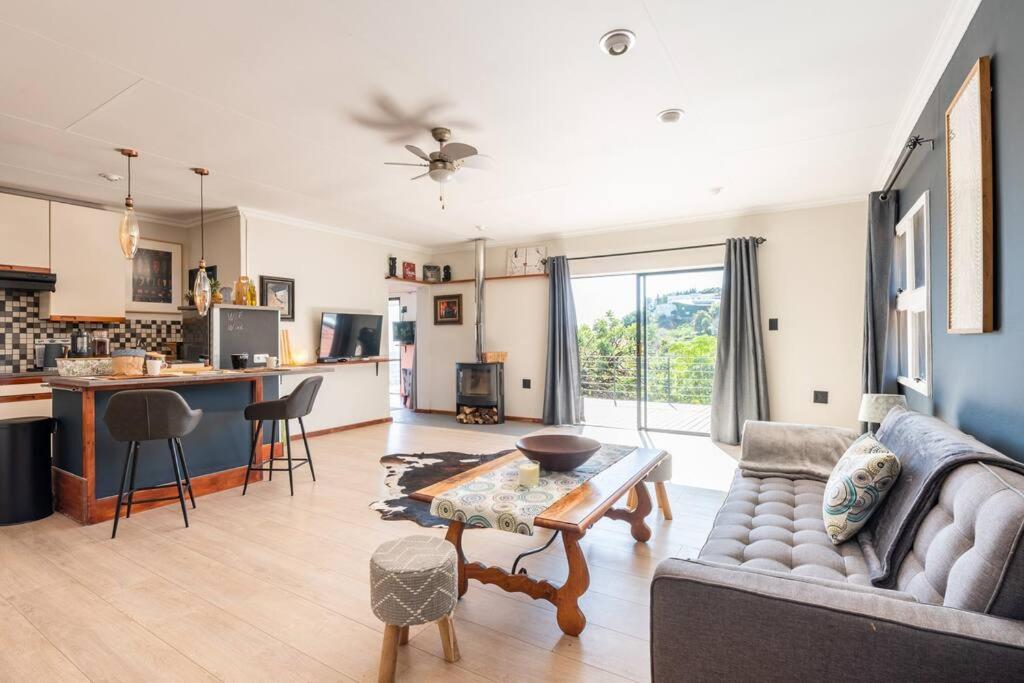 Apartment Top Of The Mountain +Pool Northcliff Joburg *