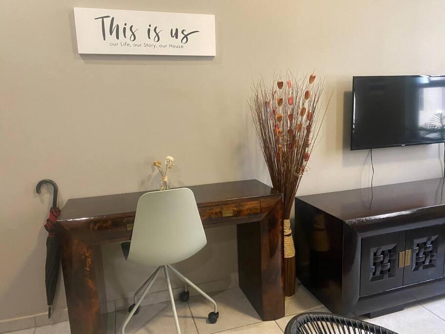 Apartment Stylish Dante's 1-bedroom Free Wifi & Cinema Johannesburg