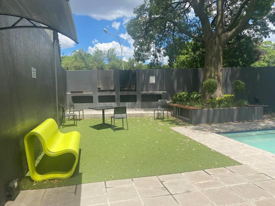 Apartment Stylish Dante's 1-bedroom Free Wifi & Cinema Johannesburg