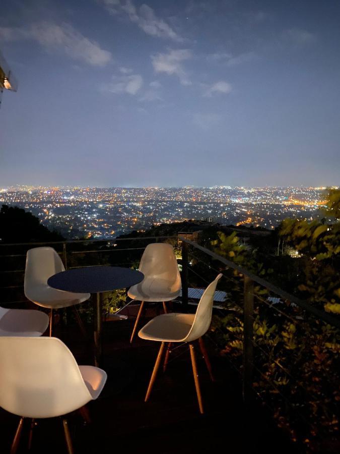 Apartment Top Of The Mountain +Pool Northcliff Joburg *
