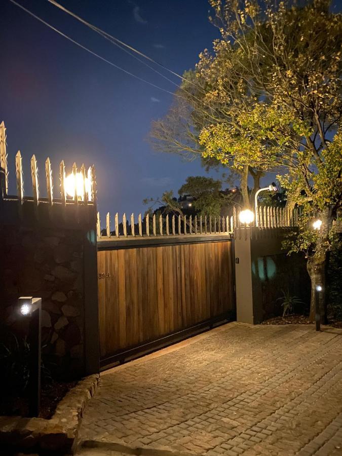 Top Of The Mountain +Pool Northcliff Joburg * Johannesburg