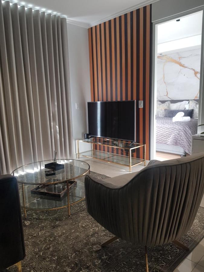 Apartamento Ellipse Waterfall Executive Luxury