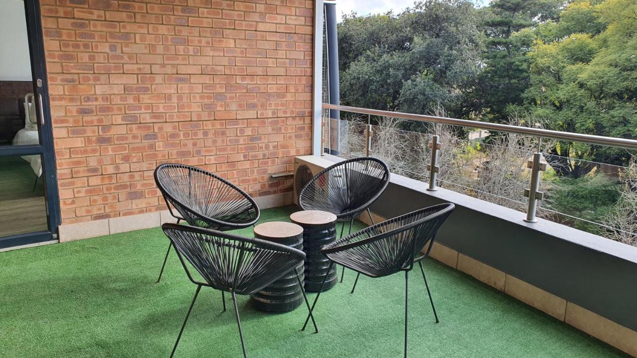 Zuri Residences At Degrees *