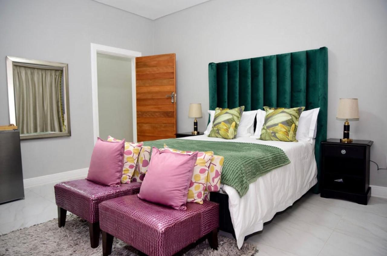 Olive Boutique And * Johannesburg