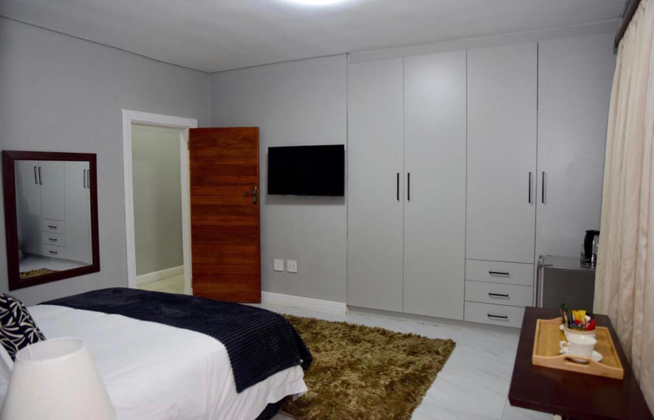 Olive Boutique And Johannesburg