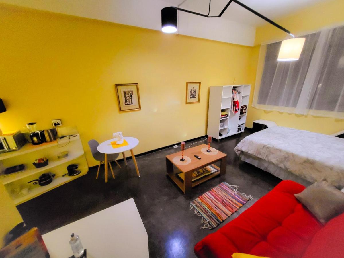 Apartment Cosy In Maboneng's 12 Decades Art Johannesburg