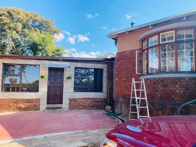 163 Bez 11 Johannesburg