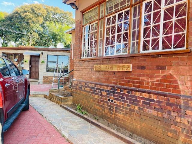 163 Bez 11 Apartment Johannesburg