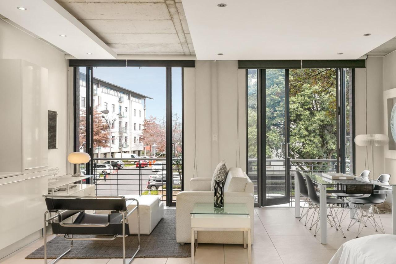 Apartment Melrose Arch Luxury - With Generator