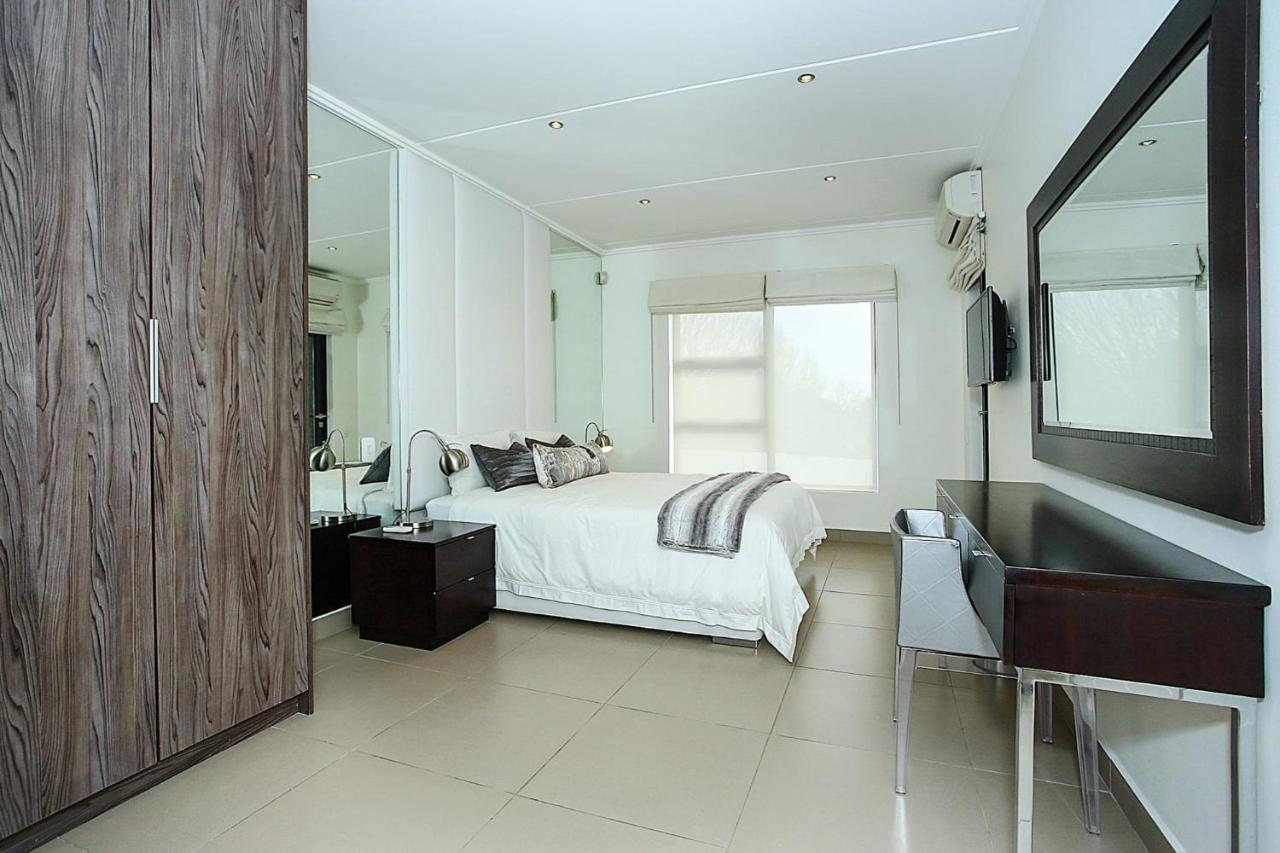 Apartment The Odyssey Lifestyle Complex Morningside - 2 Br