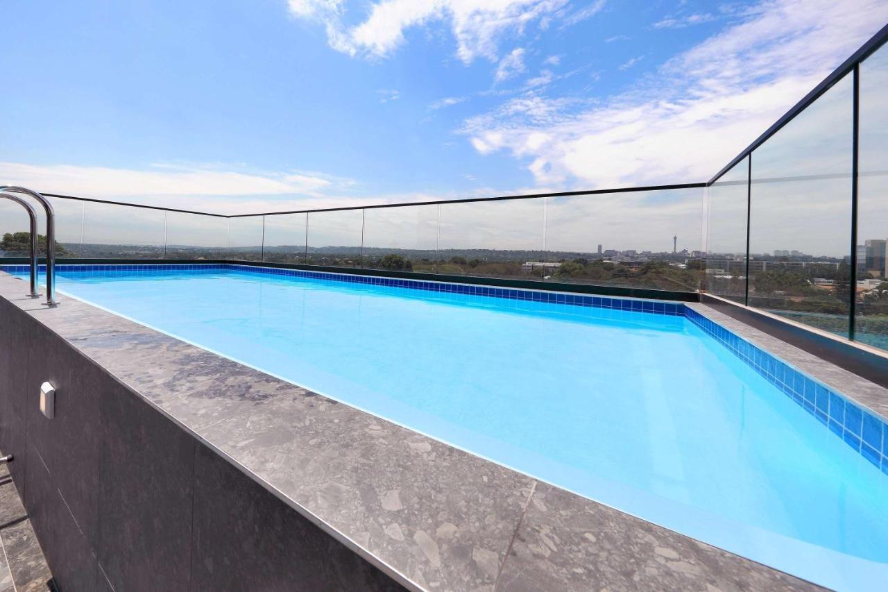 Hyatt House Rosebank Khách sạn 4*