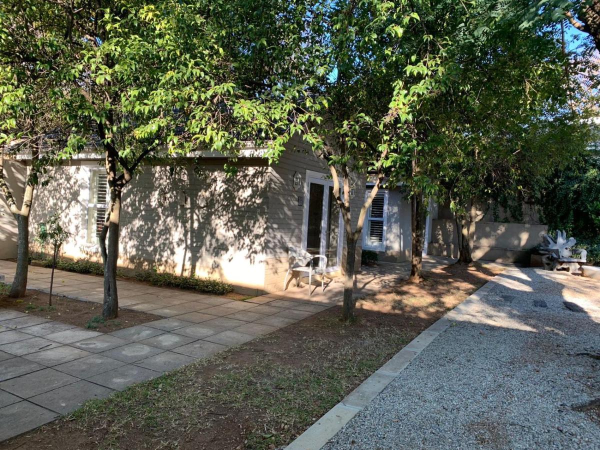Casa de hóspedes The Wesley Boutique & 4*