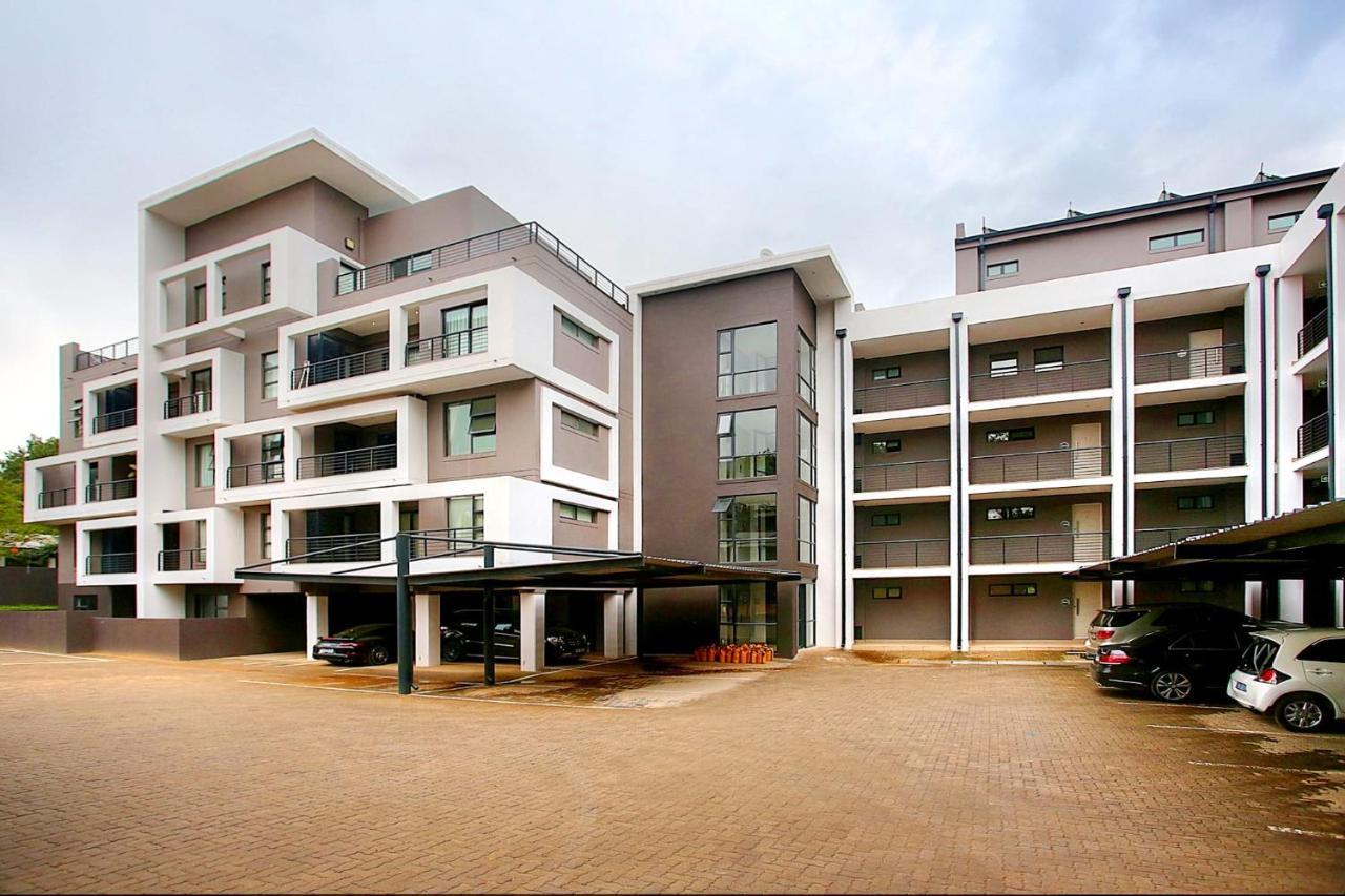 The Odyssey Lifestyle Complex Morningside - 2 Br Apartment Johannesburg