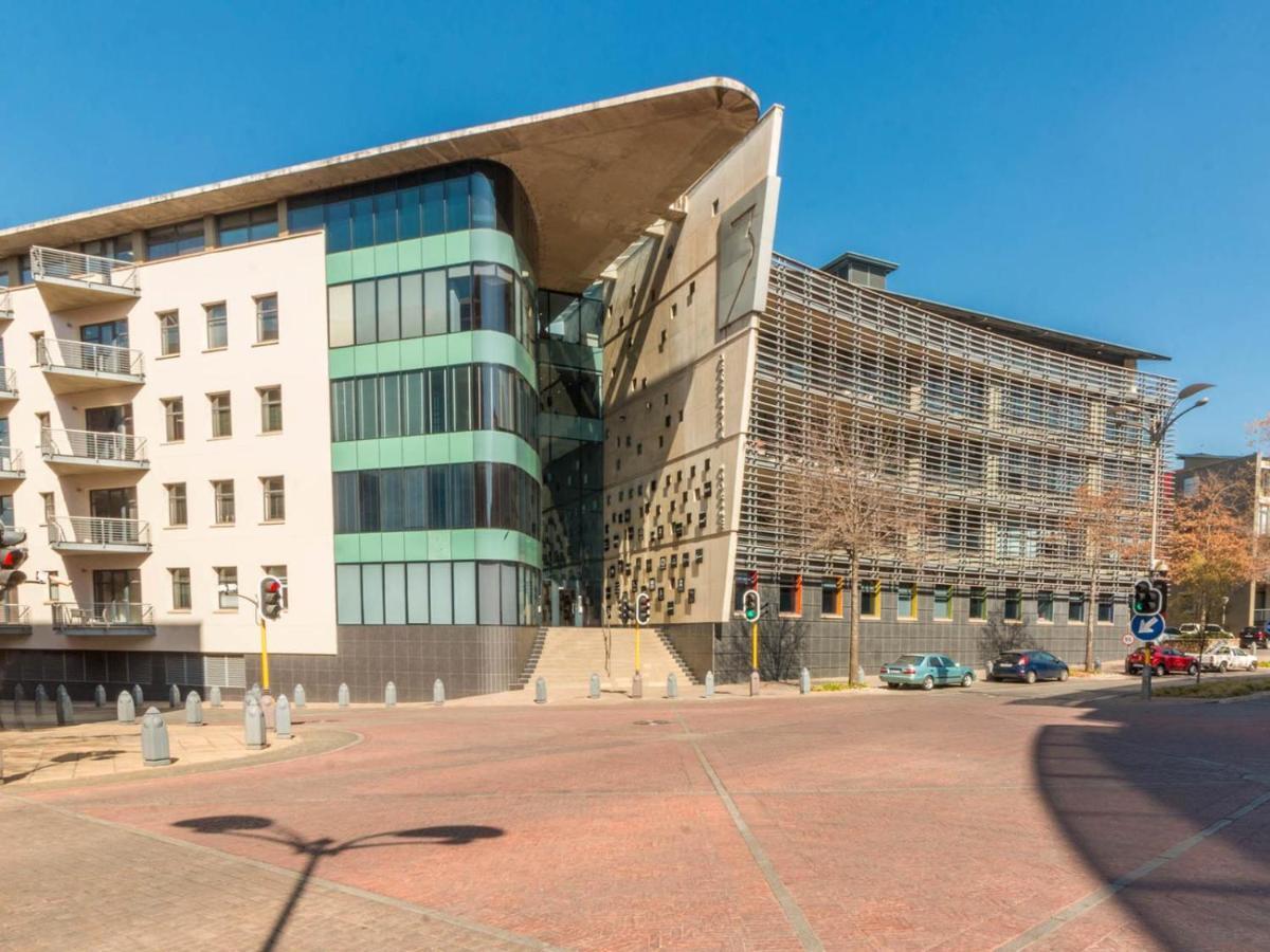 Heriot Units 19 & 20 Apartment *