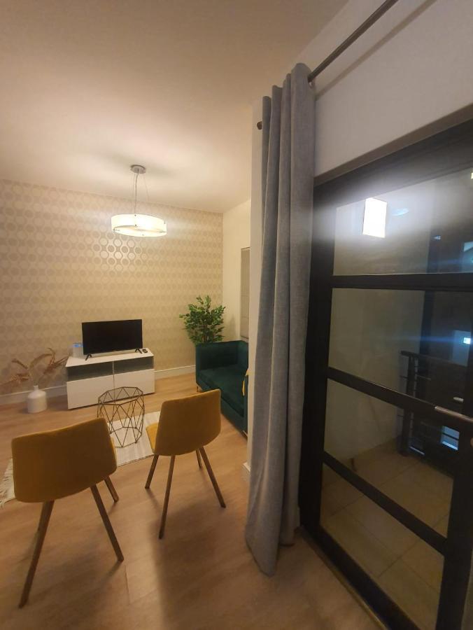 Stunning, Modern 1 Bedroom Sandton Apartment