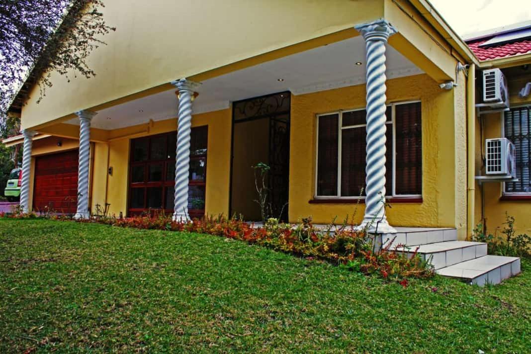 76 Darwin