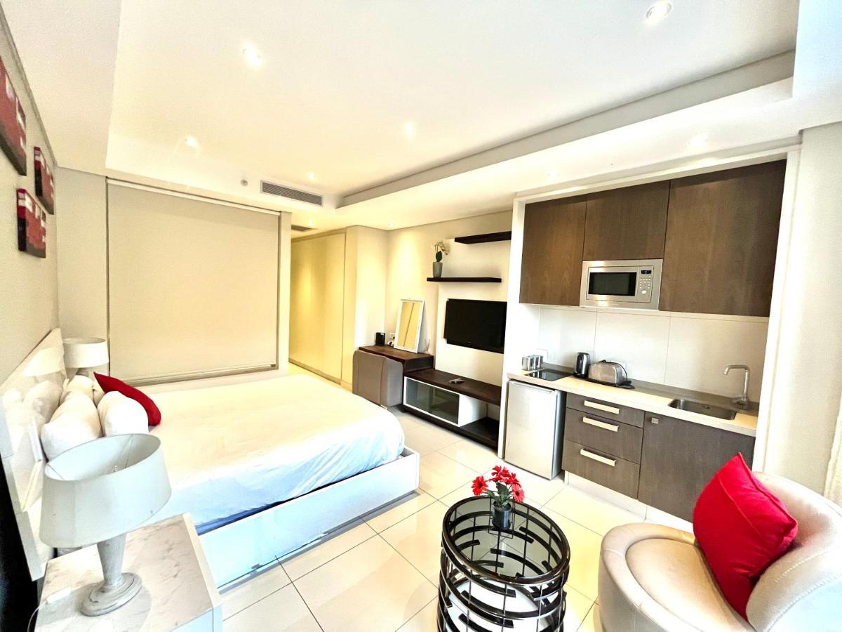 A Cozy At Sandton Skye Căn hộ Johannesburg