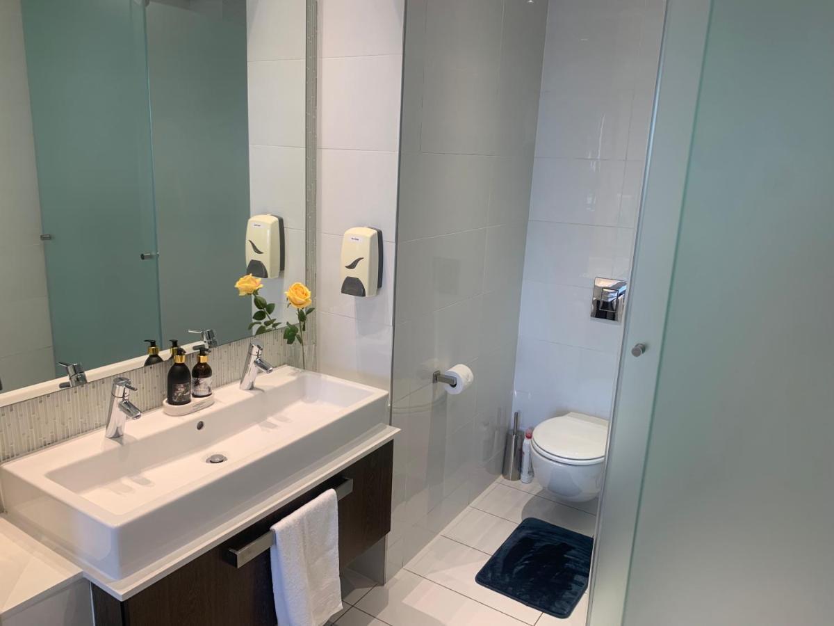 Sandton Skye Stylish Free Wifi & Gym Apartment Johannesburg