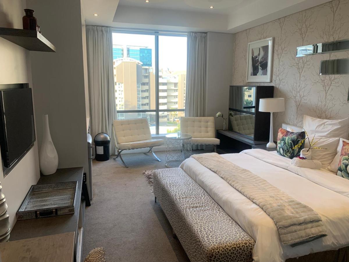 Apartment Sandton Skye Stylish Free Wifi & Gym