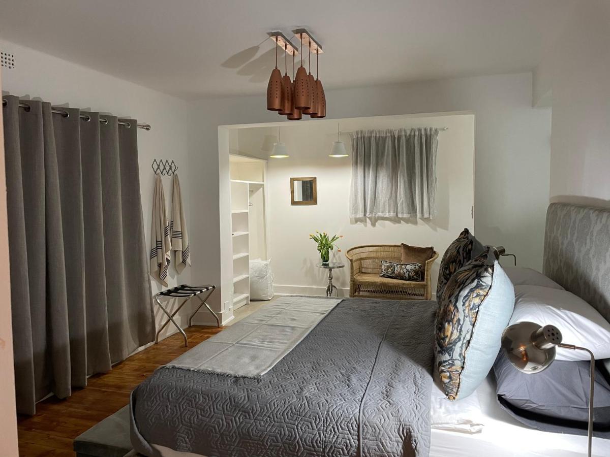 Spacious, Light-filled On 4th *