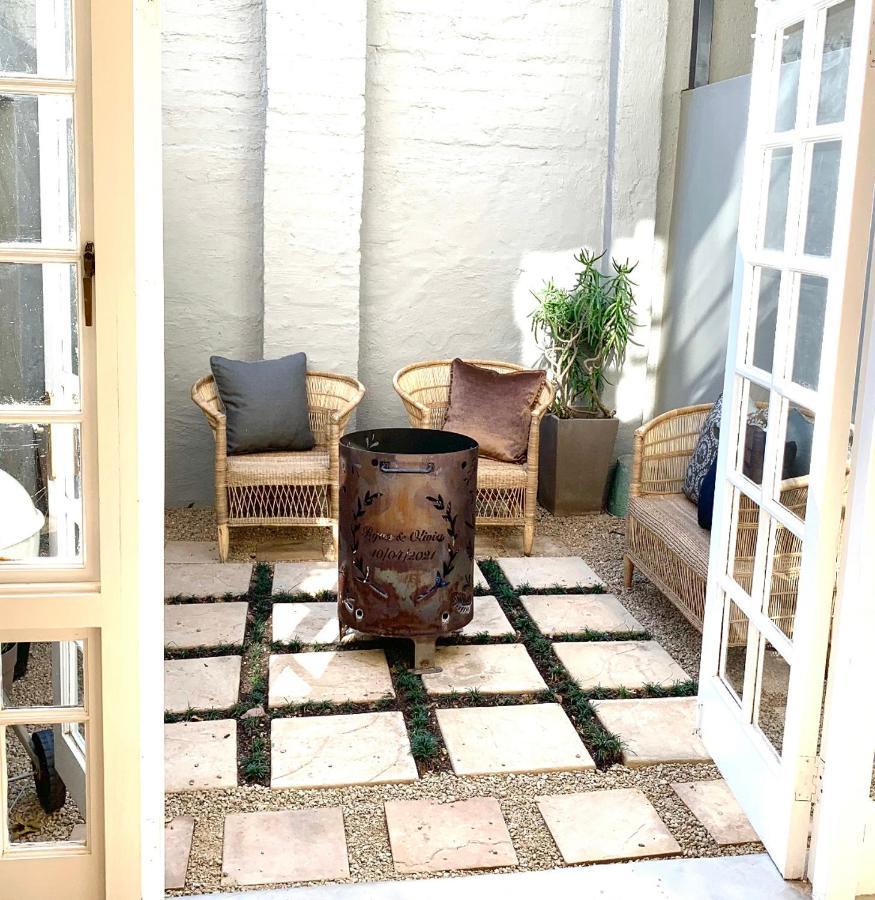 Spacious, Light-filled On 4th * Johannesburg