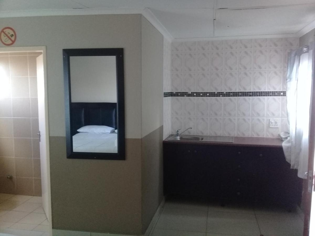 Miraton Eastgate Suites Acomodação com café da manhã 