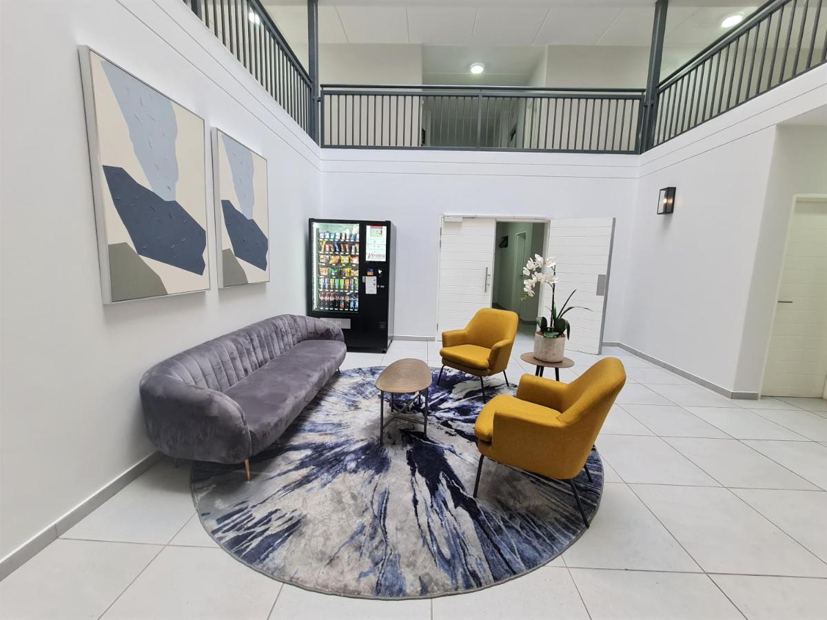 Mint Express Melrose View * Johannesburg