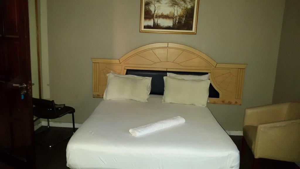Legacy Guest 3*