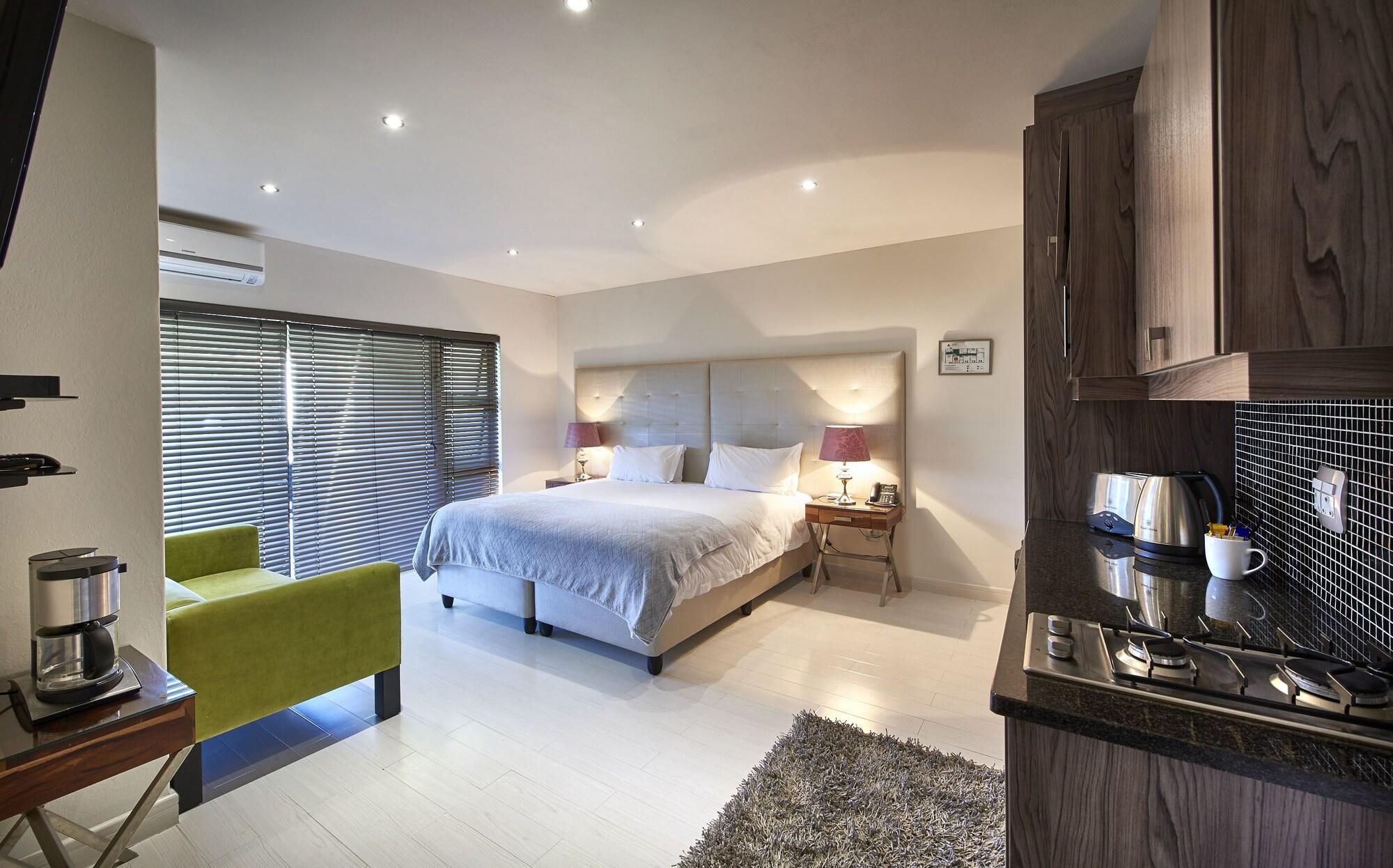 Dynasty Forest Sandown Self Catering Joanesburgo