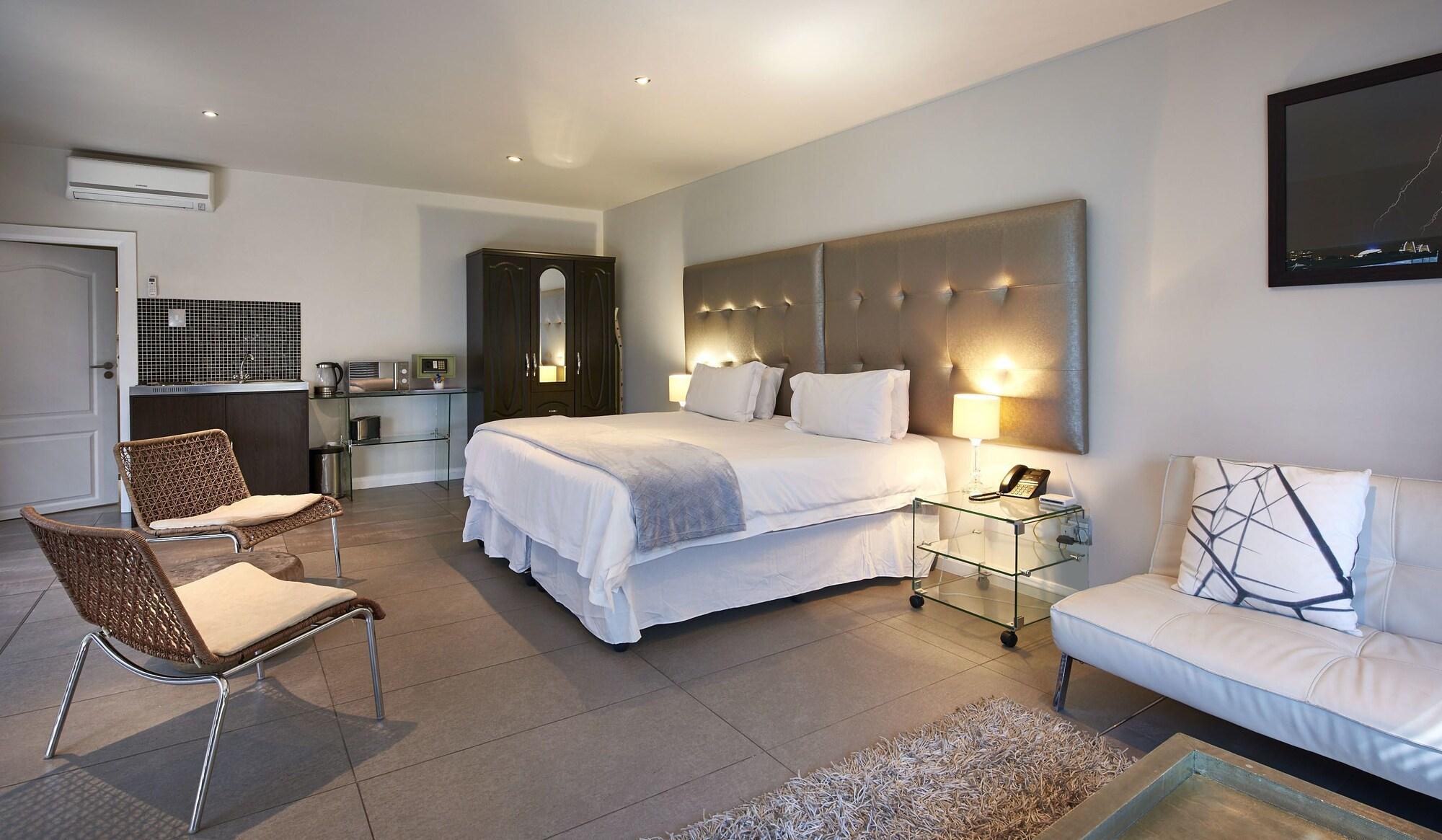 Hotel Dynasty Forest Sandown Self Catering 4*