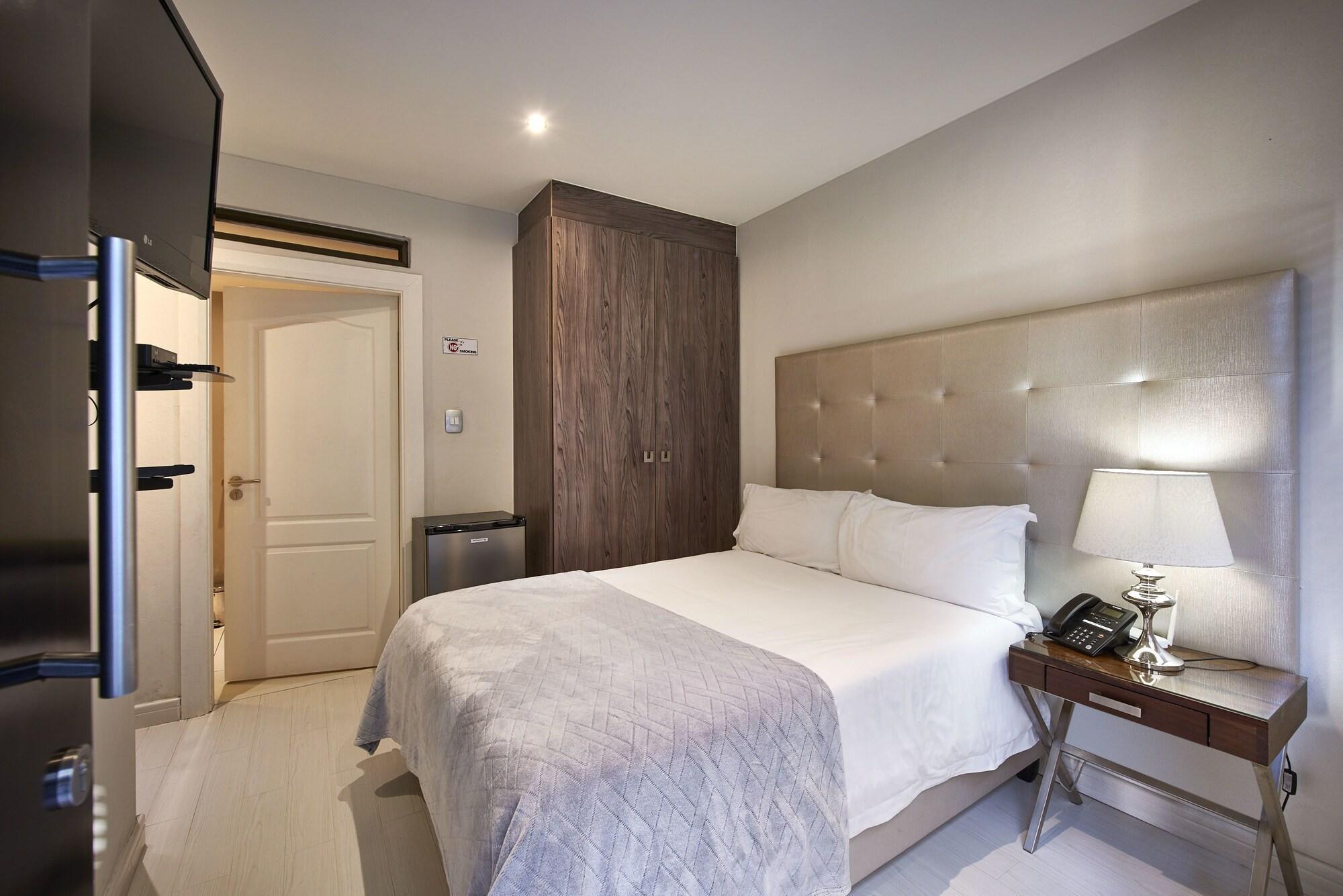 Hotel Dynasty Forest Sandown Self Catering 4*