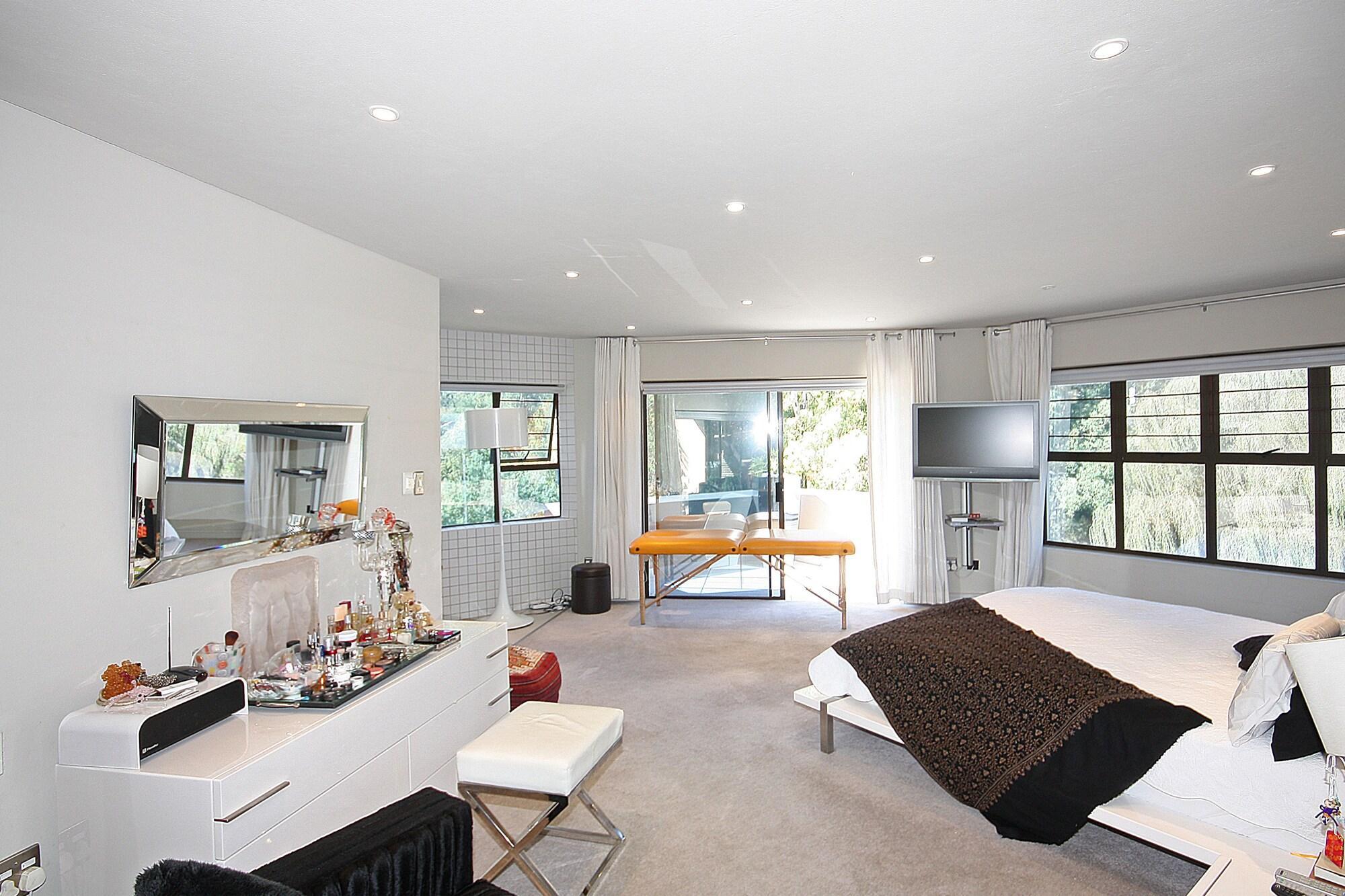 Hotel Dynasty Forest Sandown Self Catering 4*