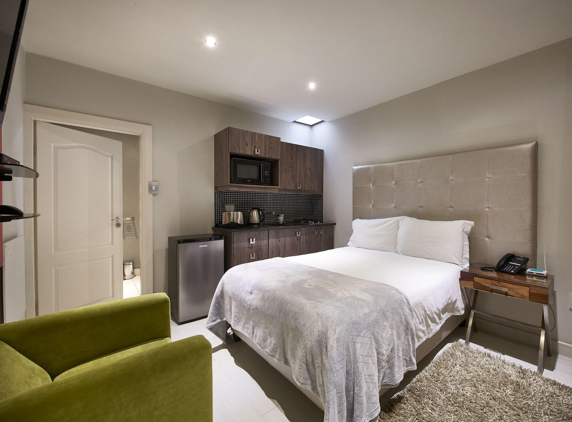 Hotel Dynasty Forest Sandown Self Catering Johannesburg