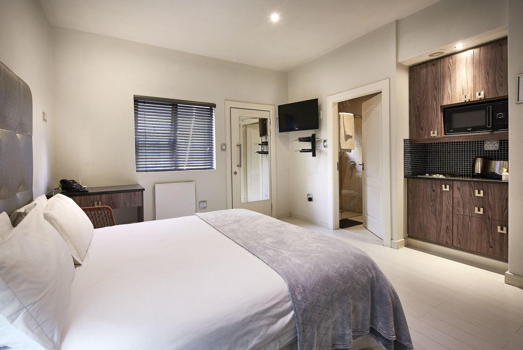 Dynasty Forest Sandown Self Catering Johannesburg