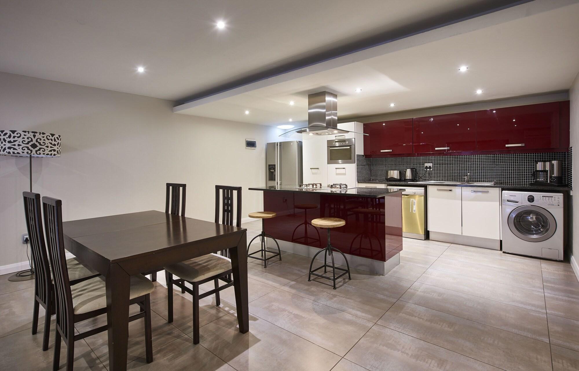 Dynasty Forest Sandown Self Catering