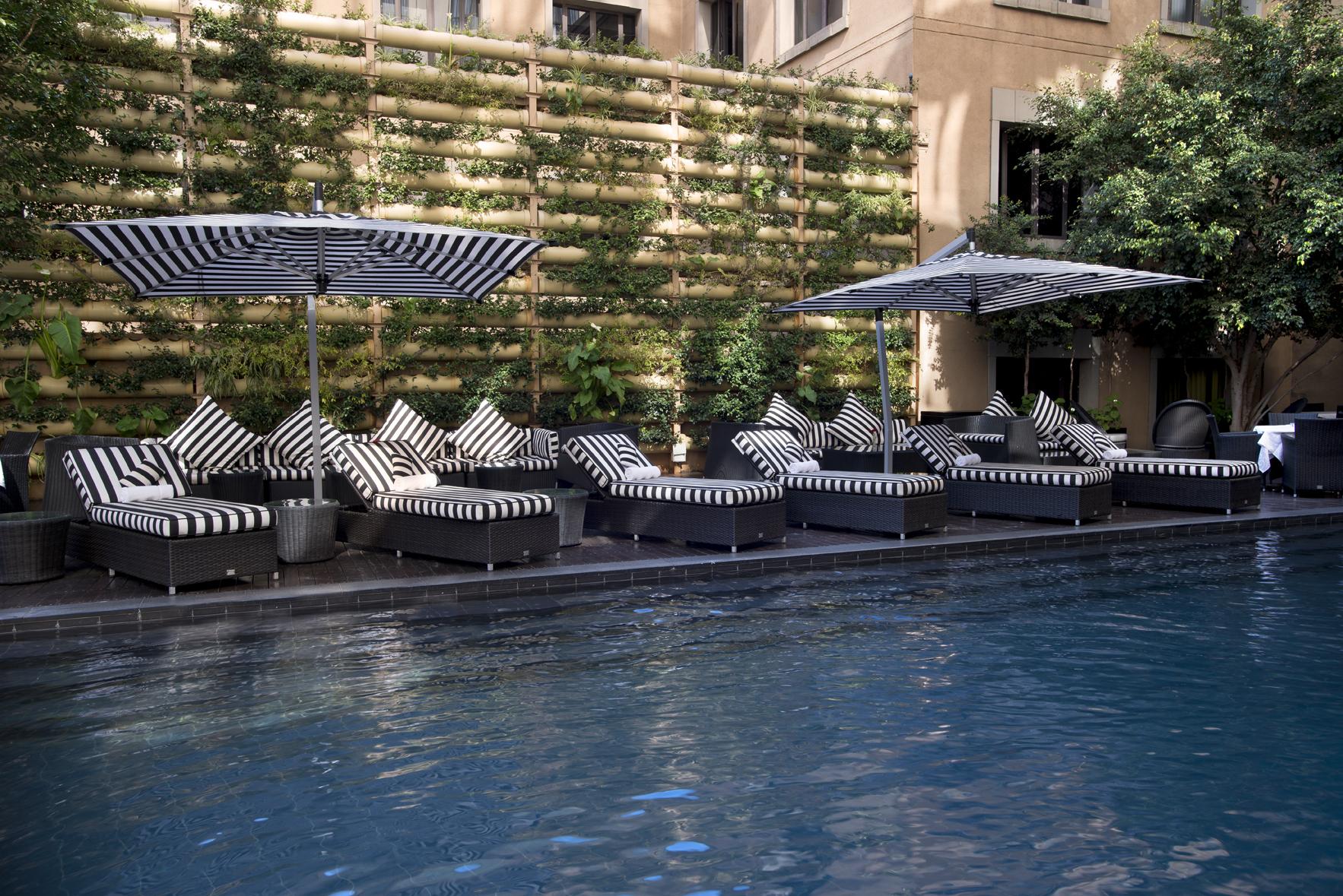 Davinci On Nelson Mandela Square 5*