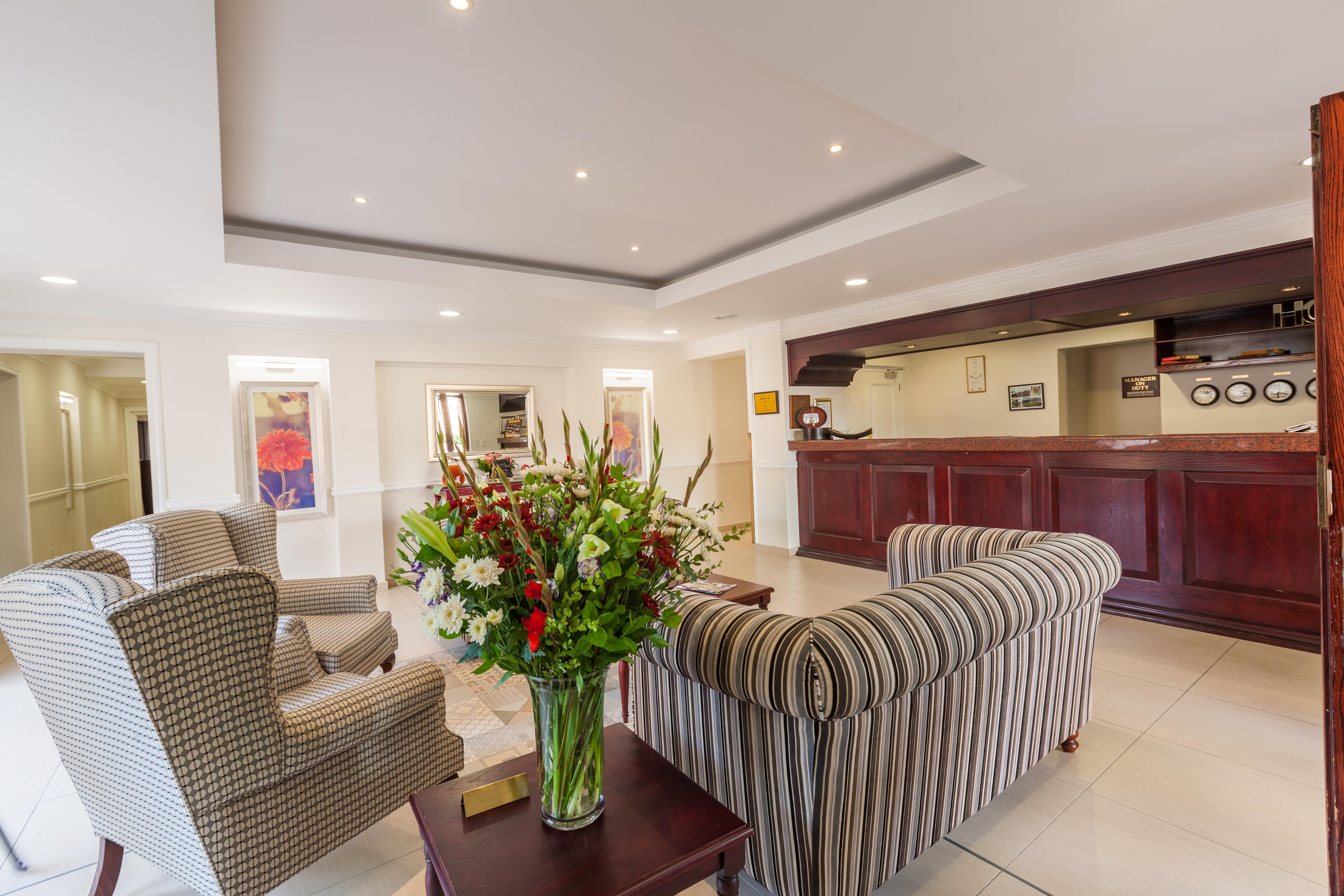 Courtyard Rosebank 4*