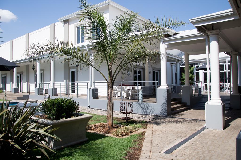 Life Hotels Jhb International 4*