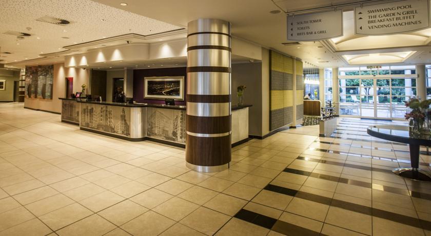 Hotel Garden Court Sandton 3*