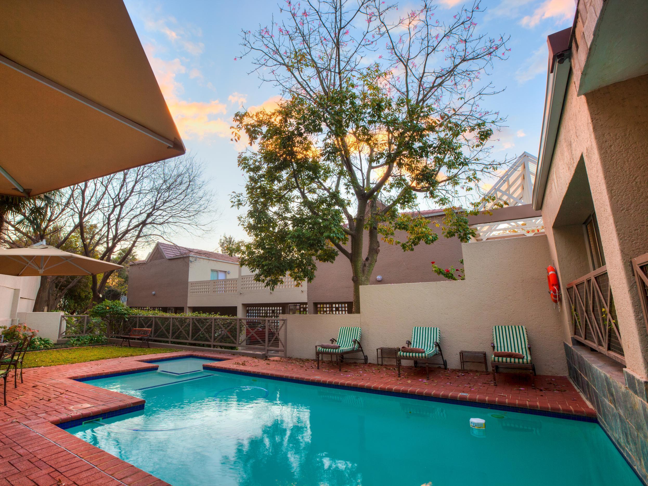 Courtyard Sandton Hotel