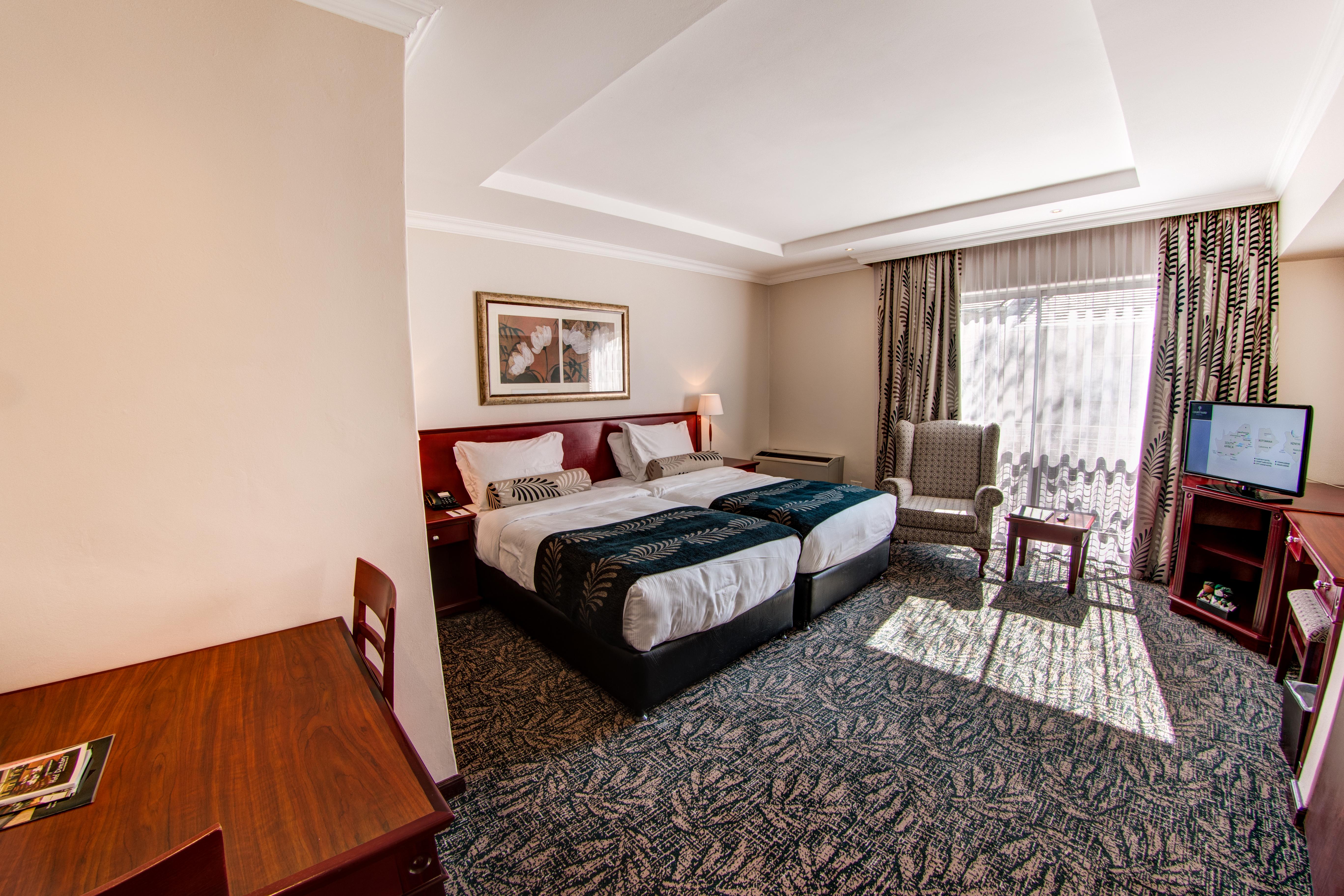 Hotel Courtyard Sandton 4*